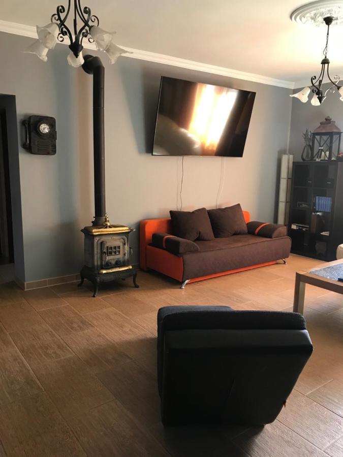 Eden Apartman Algyo Екстер'єр фото