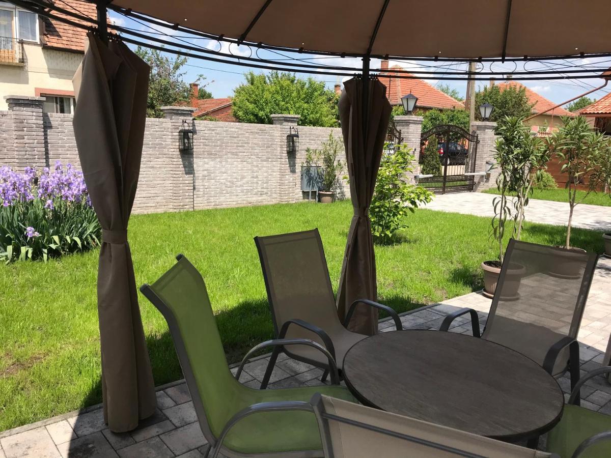 Eden Apartman Algyo Екстер'єр фото